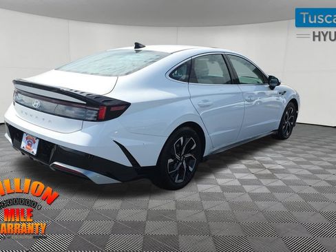 Used 2025 Hyundai Sonata SEL FWD image 8