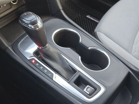 Used 2019 Chevrolet Equinox LT image 21