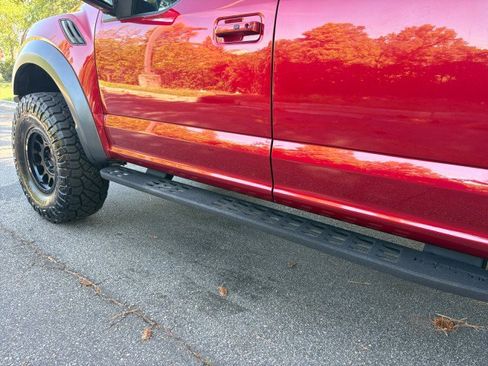 Used 2018 Ford F150 Raptor w/ Equipment Group 802A Luxury AWD/4WD image 16