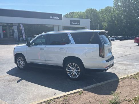 Used 2021 Cadillac Escalade Premium Luxury w/ Performance Package RWD image 4