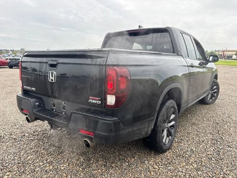 Used 2023 Honda Ridgeline Sport image 11