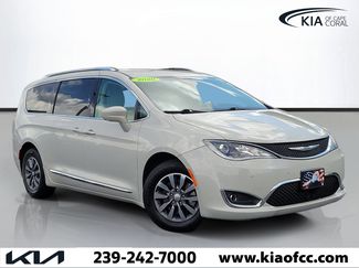 Used 2020 Chrysler Pacifica Touring-L Plus FWD video 1