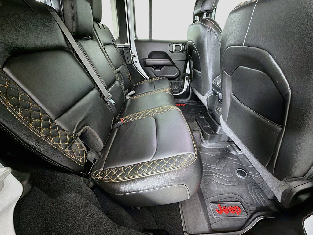 Used 2023 Jeep Wrangler Unlimited Sahara AWD/4WD image 26