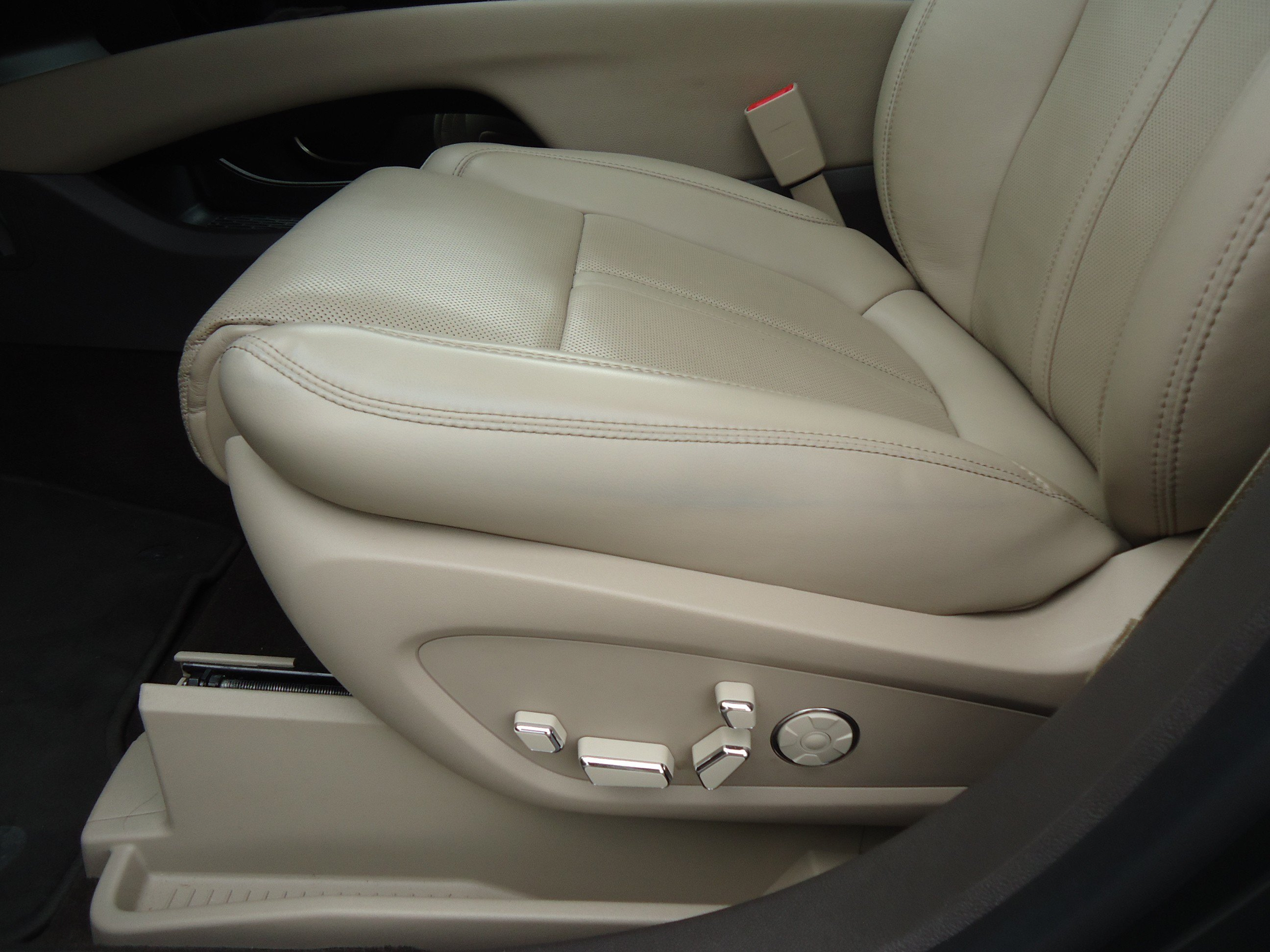 Used 2023 Lincoln Nautilus Reserve w/ Equipment Group 201A AWD/4WD image 24