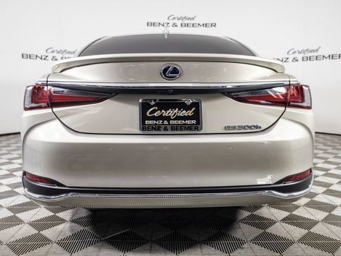 Used 2022 Lexus ES 300h w/ Premium Package FWD image 7