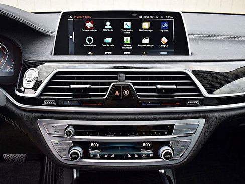 Used 2022 BMW 740i RWD image 29