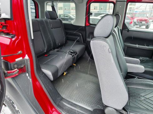 Used 2005 Honda Element EX image 21