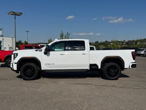Certified 2025 GMC Sierra 2500 AT4 AWD/4WD image 2