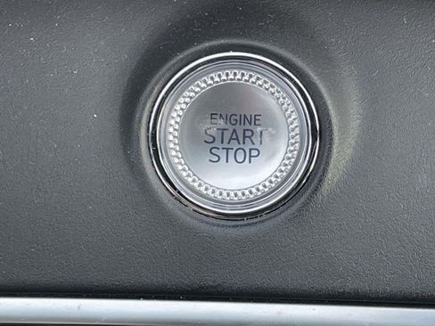 Used 2025 Genesis GV70 3.5T Sport w/ Sport Advanced Package image 36