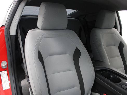 Used 2020 Chevrolet Camaro LT image 24