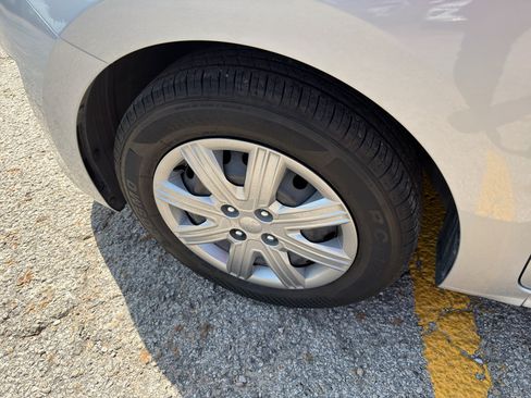 Used 2023 Kia Rio LX FWD image 29