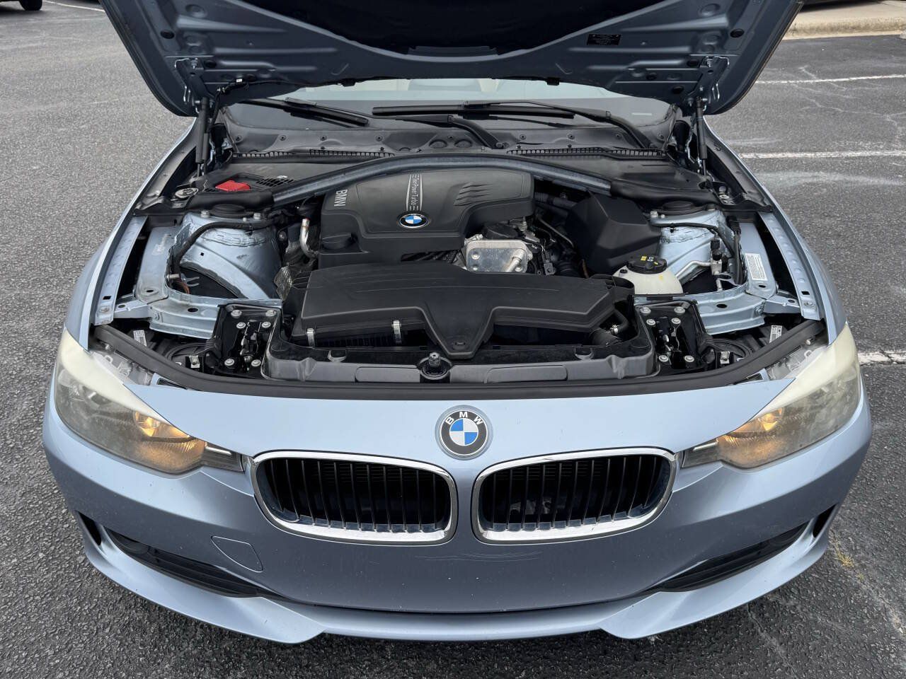 Used 2014 BMW 320i Sedan RWD image 22