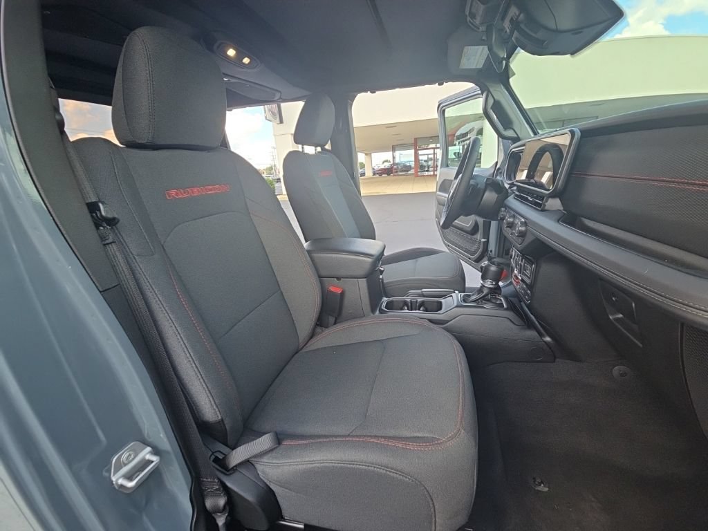 Used 2026 Jeep Gladiator Rubicon AWD/4WD image 25