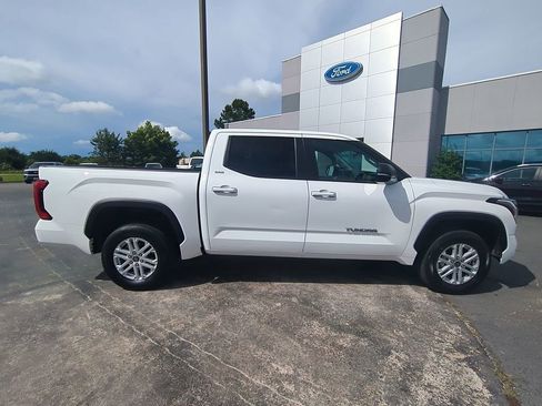 Used 2024 Toyota Tundra SR5 image 3