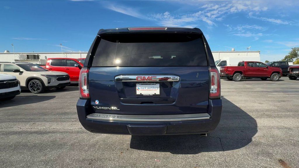 Used 2018 GMC Yukon XL Denali w/ Open Road Package AWD/4WD image 7