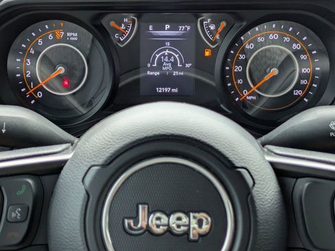 Used 2025 Jeep Gladiator Sport AWD/4WD image 26