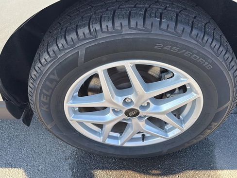 Used 2024 Ford Edge SEL image 9