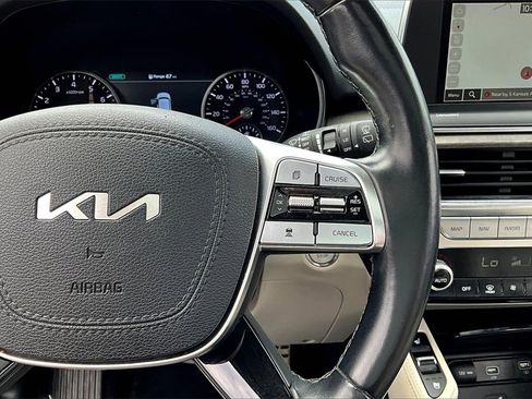 Used 2022 Kia Telluride SX w/ Nightfall Edition Package image 19