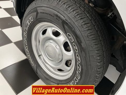 Used 2018 Ford F150 XL w/ Equipment Group 101A Mid image 10