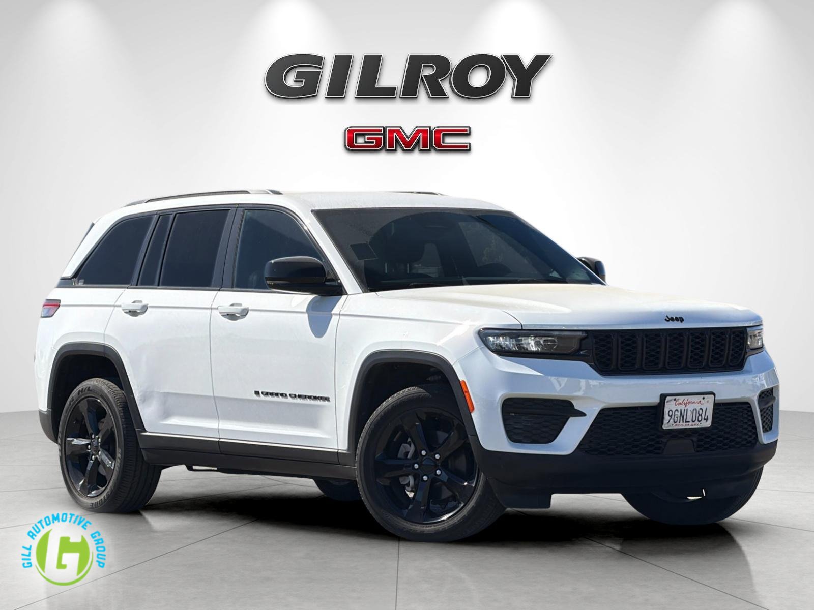 Used 2023 Jeep Grand Cherokee Altitude AWD/4WD image 1