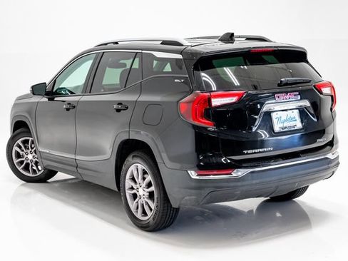 Used 2024 GMC Terrain SLT AWD/4WD image 32