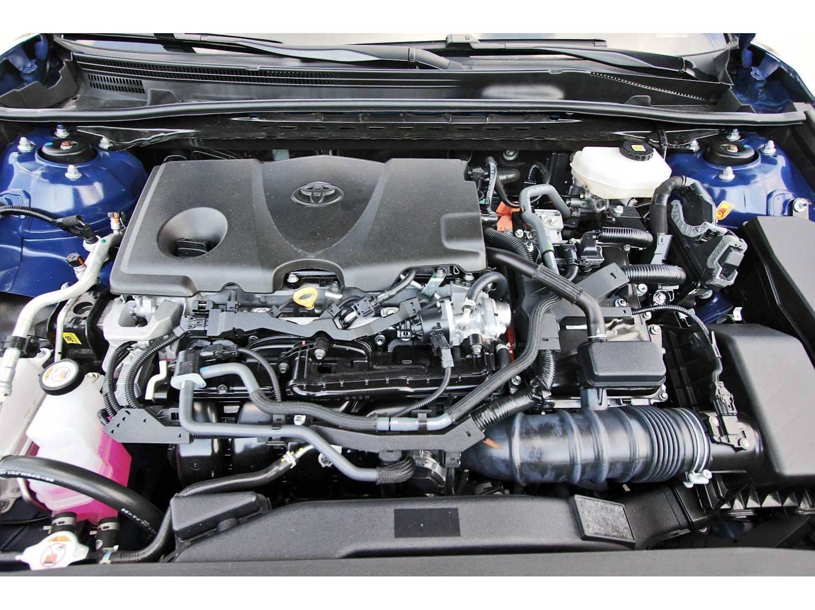Used 2025 Toyota Camry SE FWD image 30
