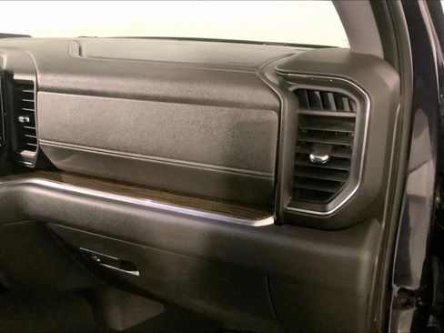 Used 2023 Chevrolet Silverado 1500 LT AWD/4WD image 16
