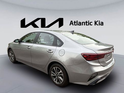 Certified 2024 Kia Forte LXS FWD image 10