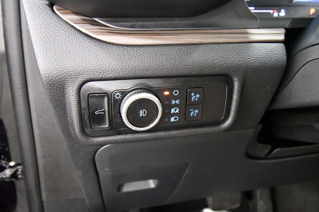 Used 2024 Ford Explorer Limited AWD/4WD image 19