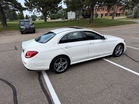 Used 2017 Mercedes-Benz E 300 4MATIC image 9