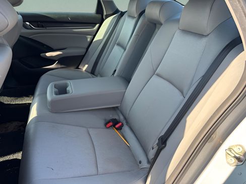 Used 2019 Honda Accord LX image 12