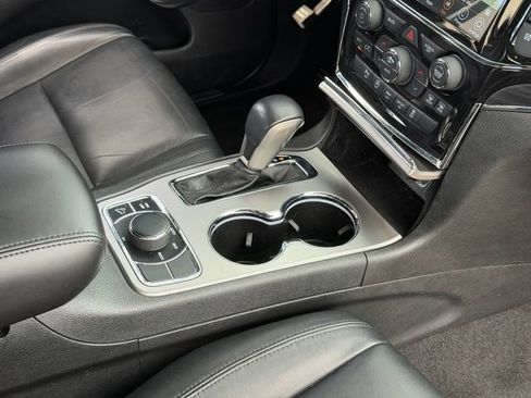 Used 2022 Jeep Grand Cherokee Limited AWD/4WD image 40