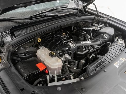 Used 2024 Jeep Grand Cherokee Altitude AWD/4WD image 4