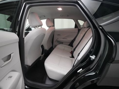 Used 2025 Hyundai Kona SEL AWD/4WD image 15