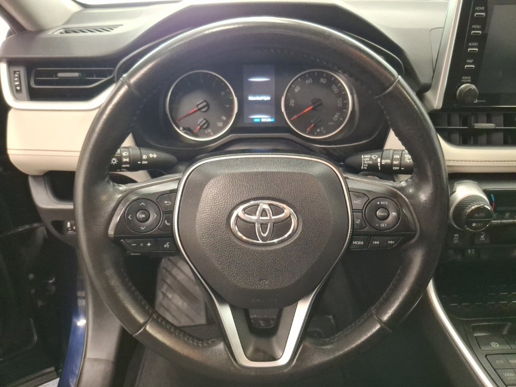 Used 2019 Toyota RAV4 XLE w/ Convenience Package AWD/4WD image 19