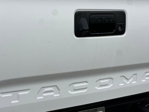 Used 2022 Toyota Tacoma SR image 24