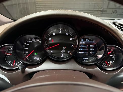 Used 2014 Porsche Cayenne AWD/4WD image 45