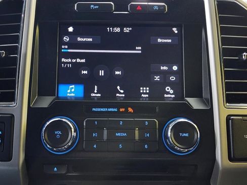 Used 2018 Ford F150 Lariat image 17