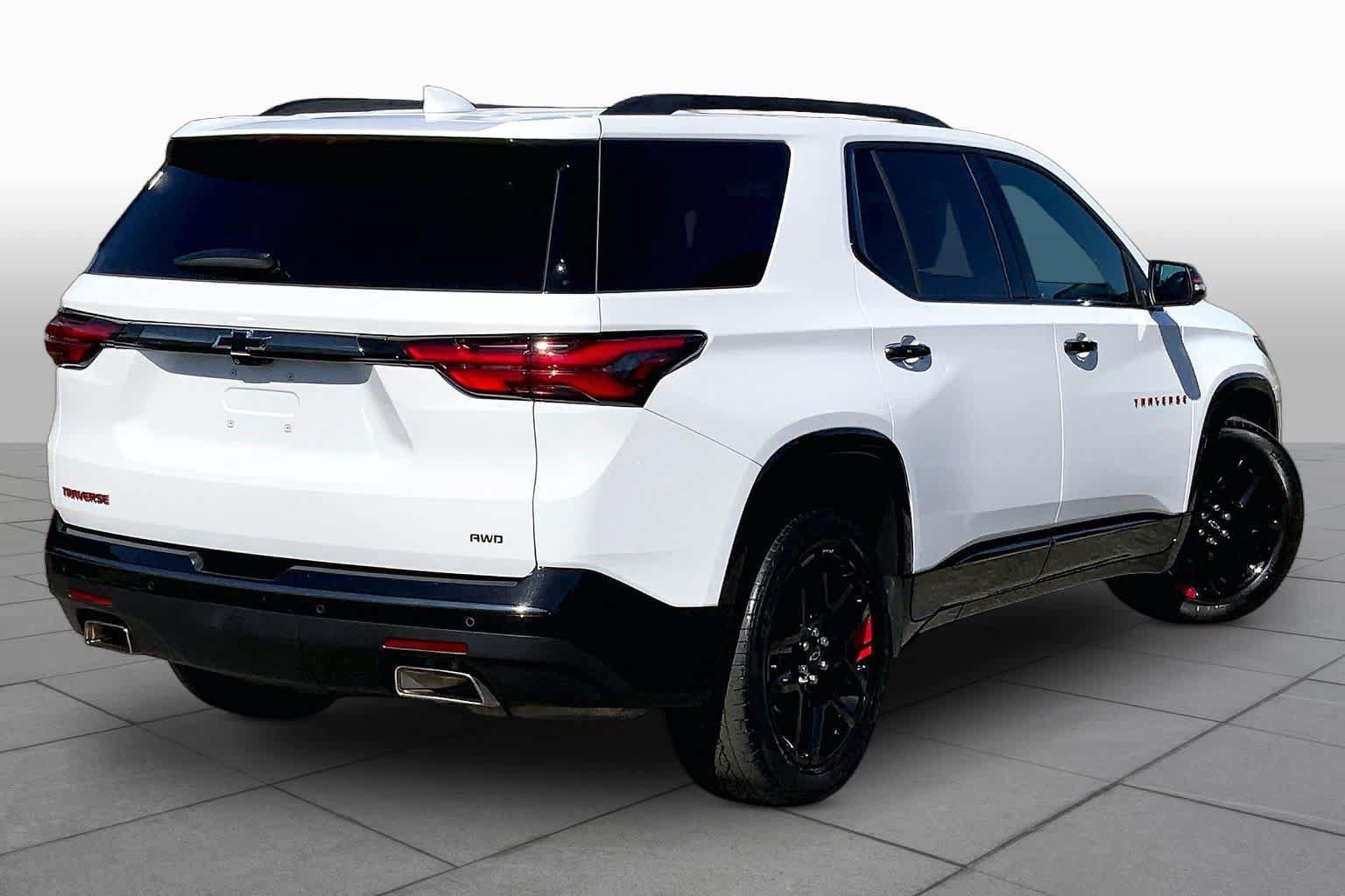 Certified 2023 Chevrolet Traverse Premier w/ Redline Edition AWD/4WD image 13