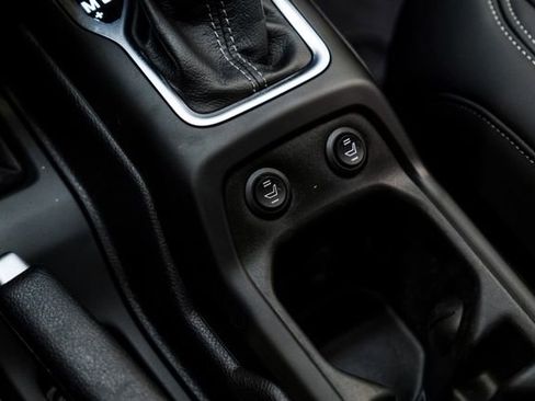 Used 2026 Jeep Wrangler Unlimited Sport AWD/4WD image 59
