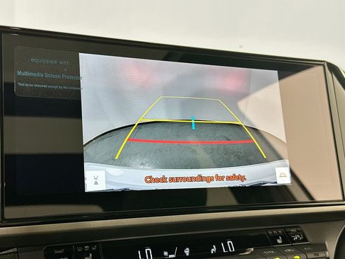 Used 2025 Toyota Camry XSE FWD image 13
