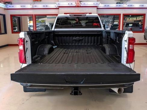 Used 2023 Chevrolet Silverado 3500 W/T w/ Gooseneck/5TH Wheel Package image 8