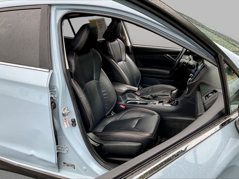 Used 2019 Subaru Crosstrek 2.0i Limited w/ Moonroof Package w/Navigation AWD/4WD image 9