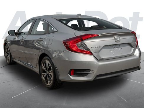 Used 2016 Honda Civic EX-T image 2