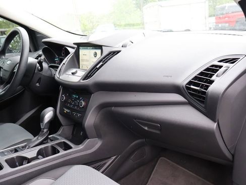 Used 2019 Ford Escape SE FWD image 9