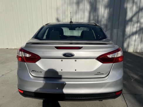 Used 2012 Ford Focus SE image 4