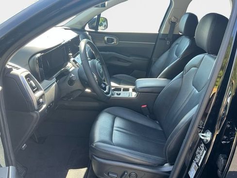 Used 2023 Kia Sorento S w/ Panoramic Sunroof Package AWD/4WD image 11