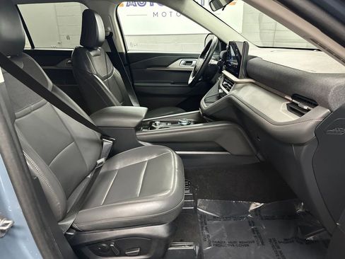 Used 2025 Ford Explorer Active w/ Active Comfort Package AWD/4WD image 20