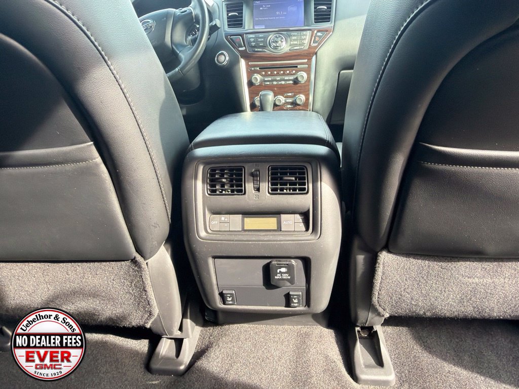 Used 2015 Nissan Pathfinder Platinum w/ Cargo Package FWD image 8