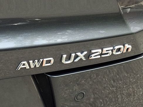 Used 2024 Lexus UX 250h AWD w/ Premium Package image 30